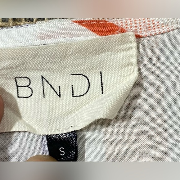 Anthropologie BNDI Blouse Size Small White with Stripes Button Front Cropped - Picture 4 of 8